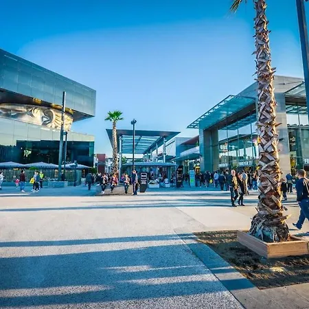 L'esmeralda - Maisonnette De 卢贝新城